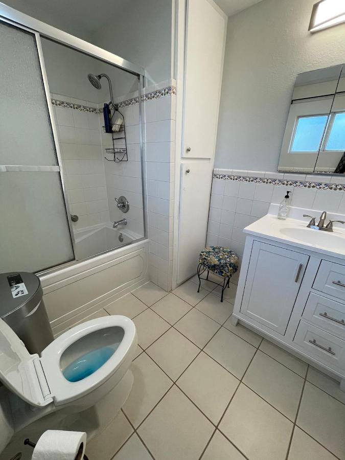 Hollywood View Private Room with Amenities Los Angeles Exterior photo