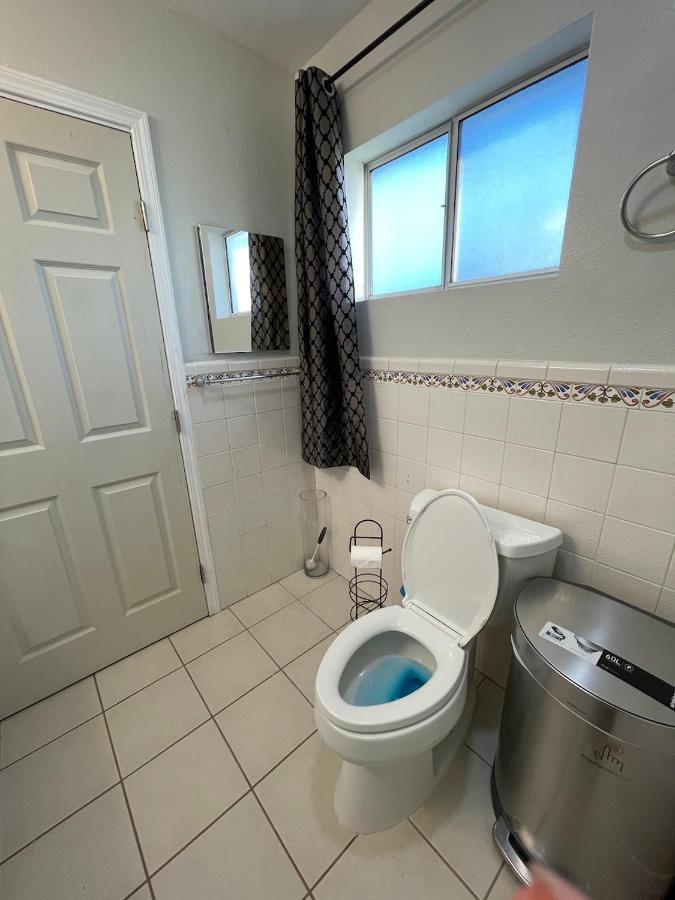 Hollywood View Private Room with Amenities Los Angeles Exterior photo