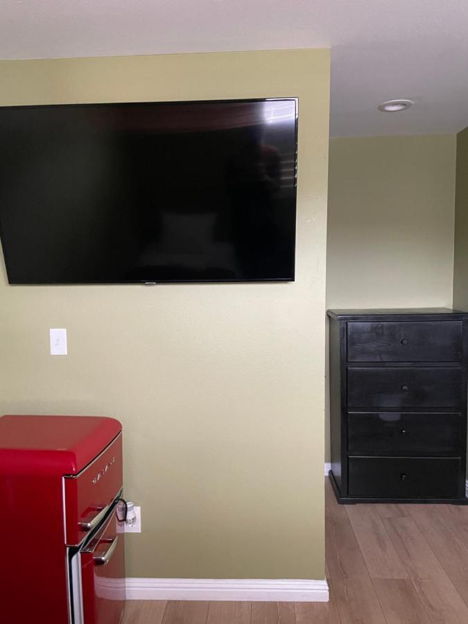 Hollywood View Private Room with Amenities Los Angeles Exterior photo