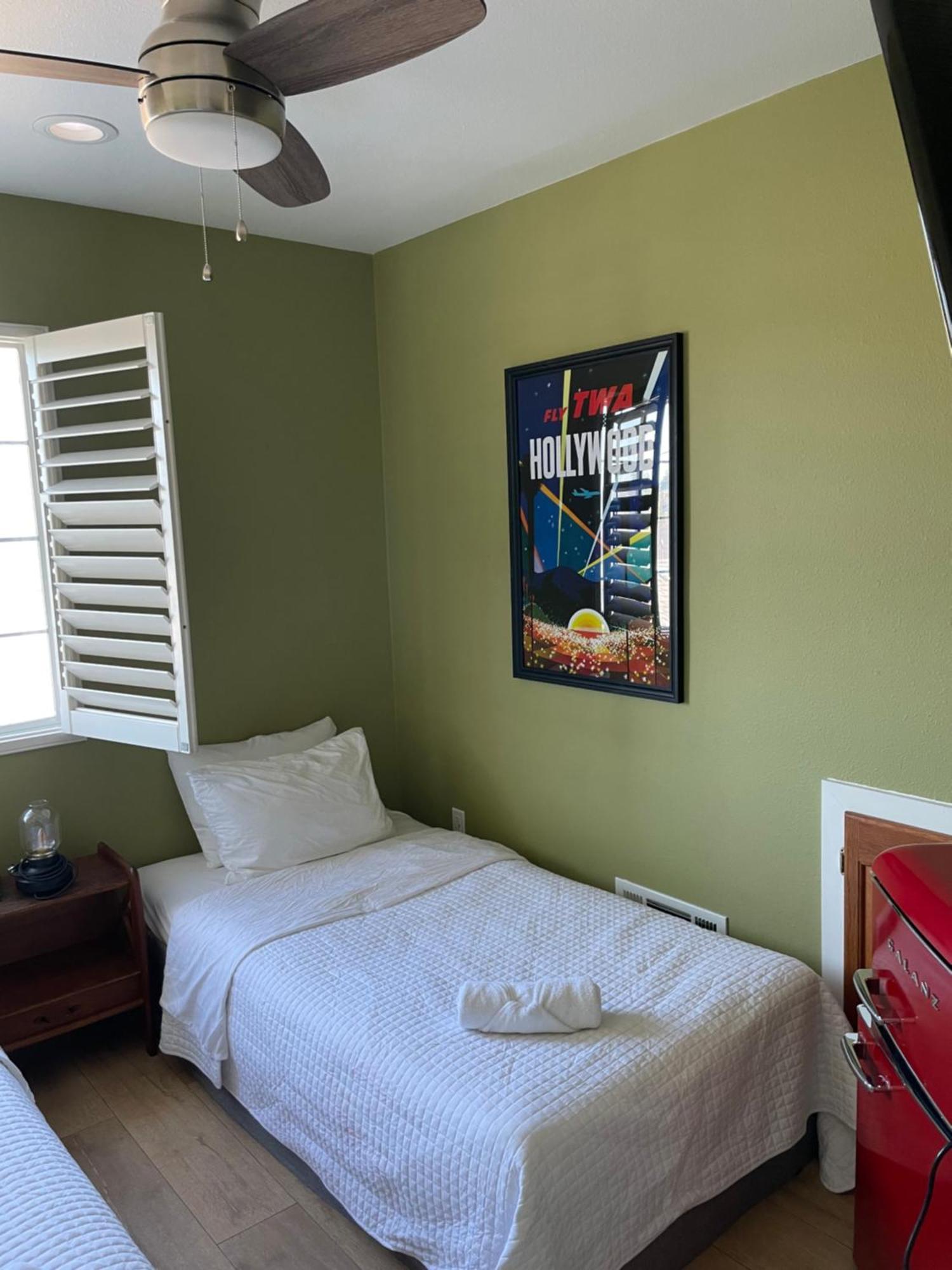 Hollywood View Private Room with Amenities Los Angeles Exterior photo