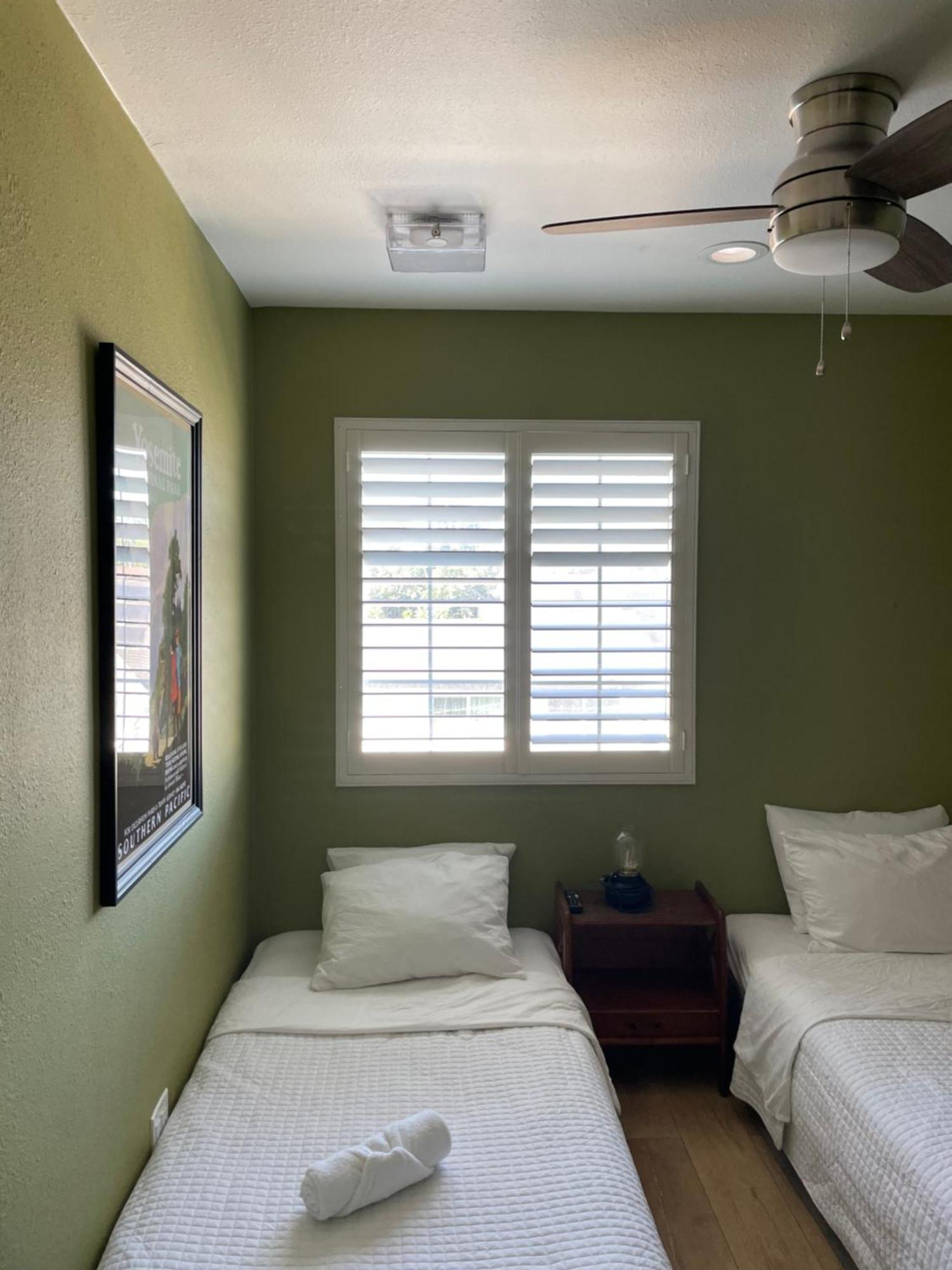 Hollywood View Private Room with Amenities Los Angeles Exterior photo
