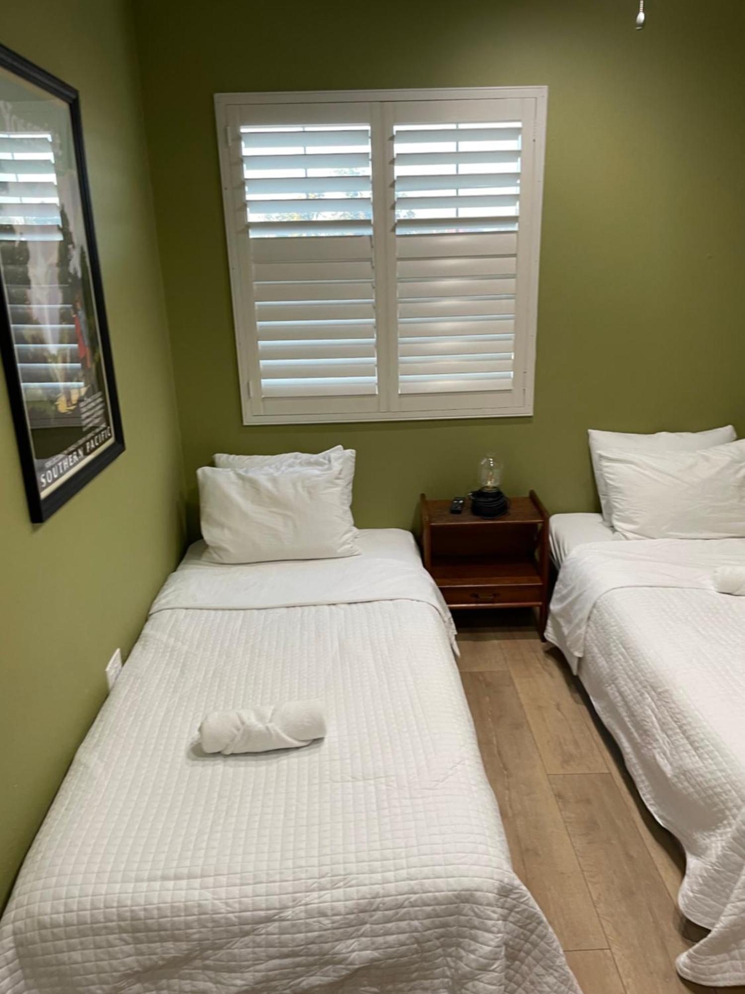 Hollywood View Private Room with Amenities Los Angeles Exterior photo