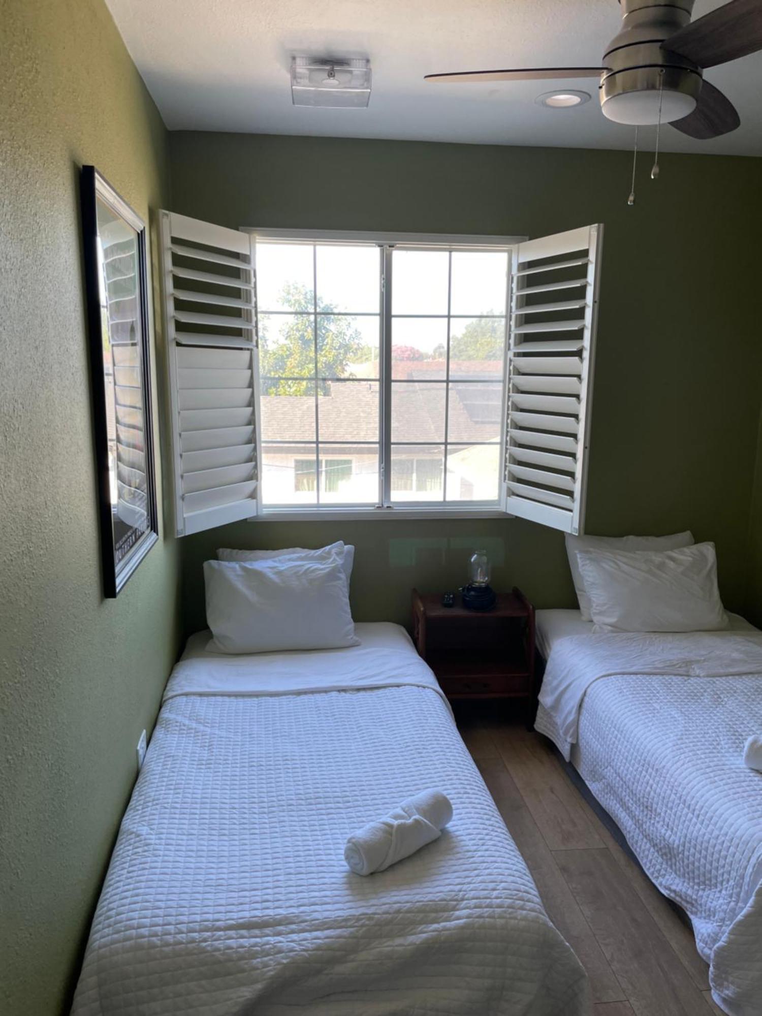 Hollywood View Private Room with Amenities Los Angeles Exterior photo