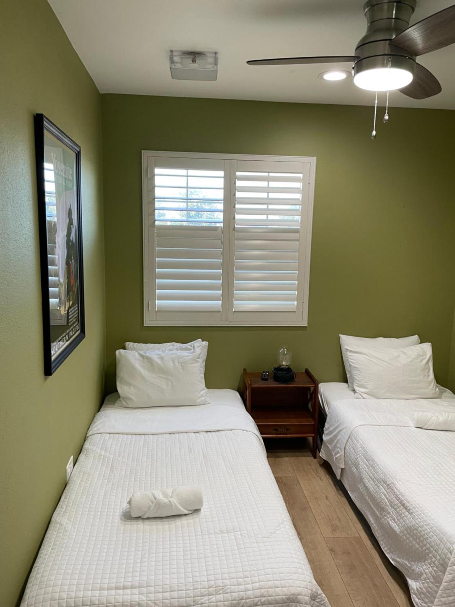 Hollywood View Private Room with Amenities Los Angeles Exterior photo
