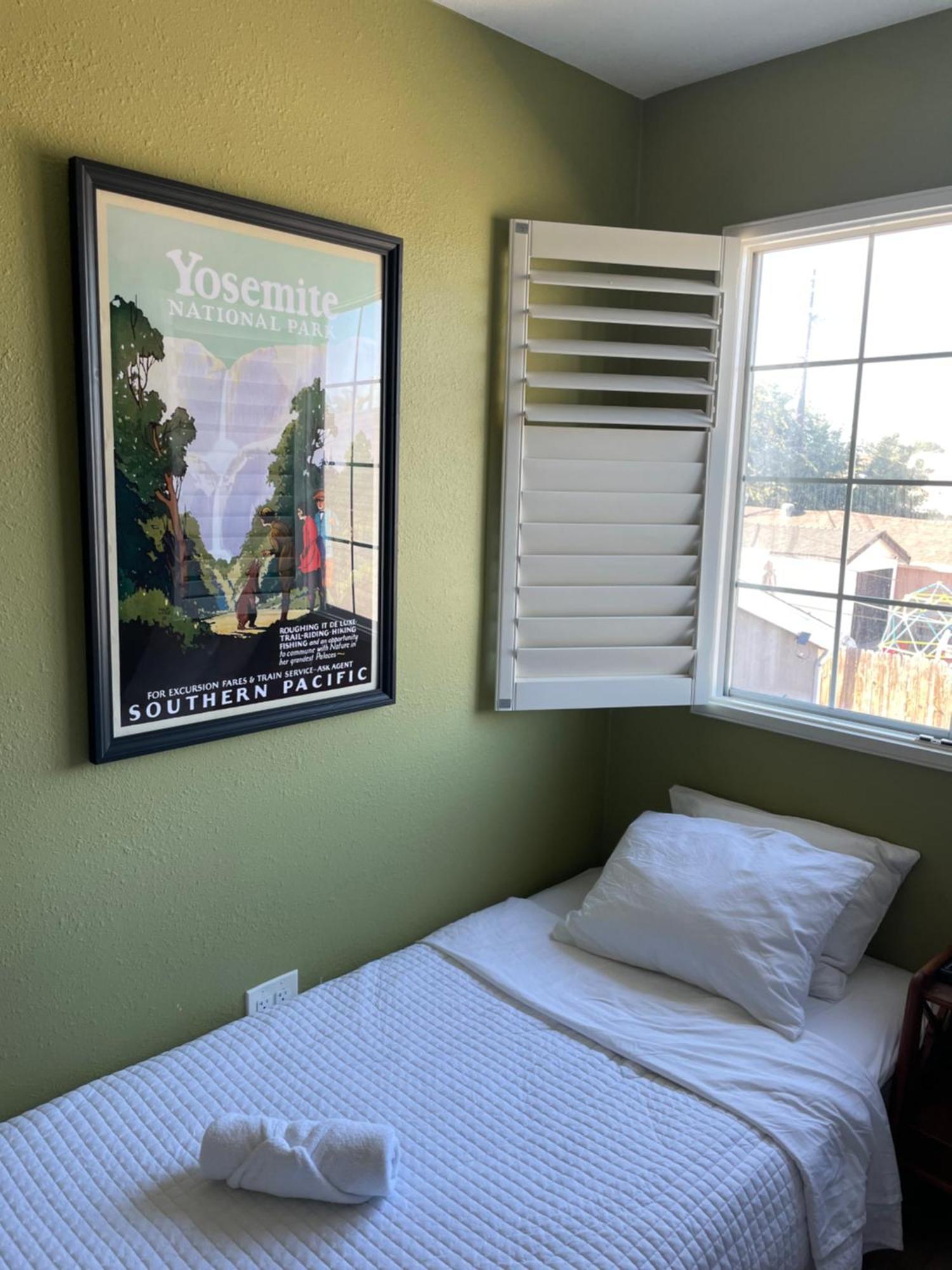 Hollywood View Private Room with Amenities Los Angeles Exterior photo